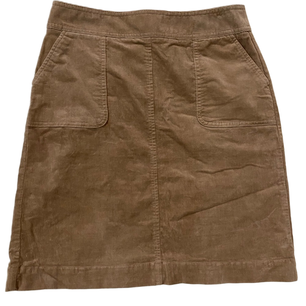 Talbots women tan soft corduroy  front pockets mini skirt. Size 4